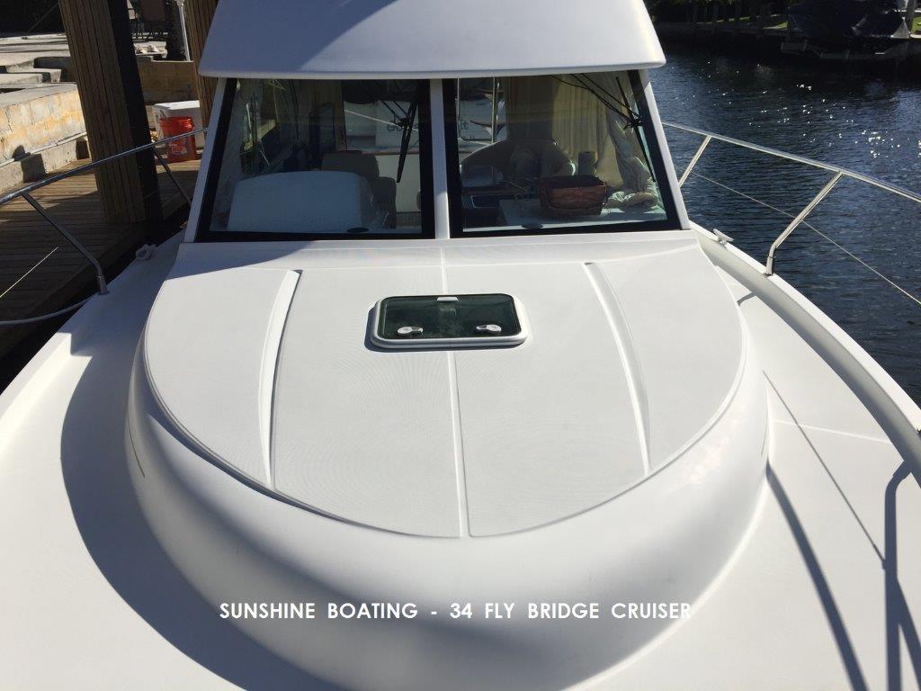 sunshine-boating-34-fly-bridge-cruiser-b
