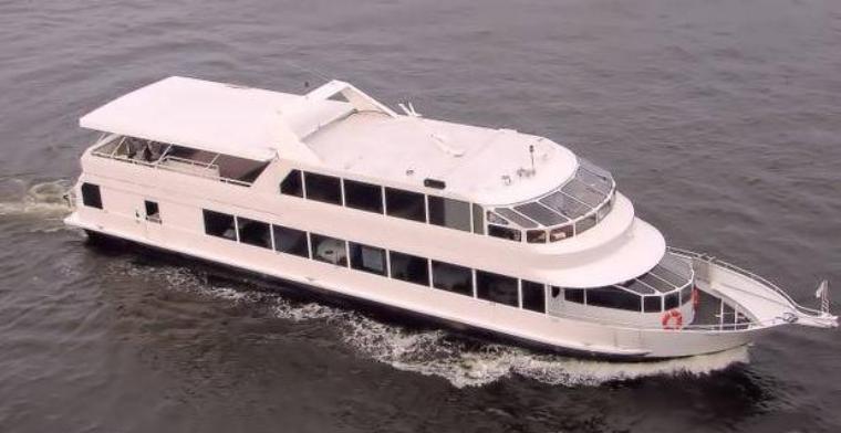 A4_At_Sea_2-760x392